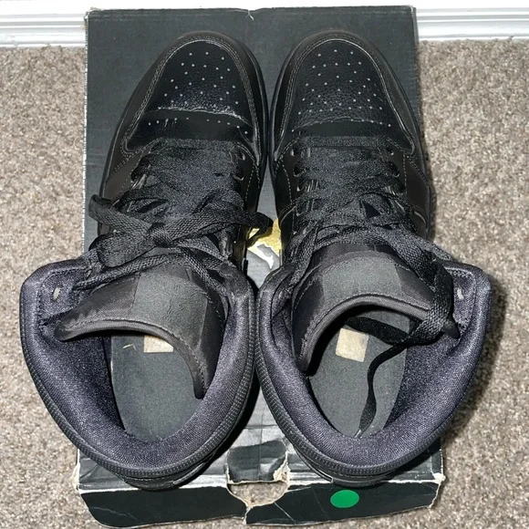 Jordan 1 Retro Black Mens Size 10 - Picture 2 of 6
